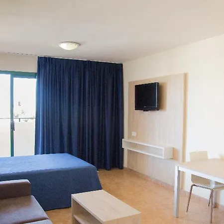 Festival Village 3* סאלו