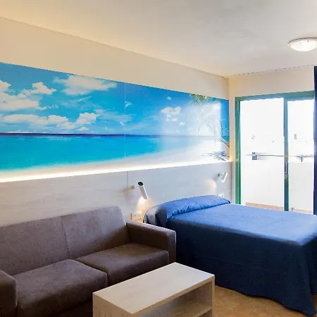Festival Village מלון 3*